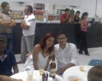 /album/jantar%20dan%c3%a7ante%20dia%2013-03-2010/moto-1427-jpg/